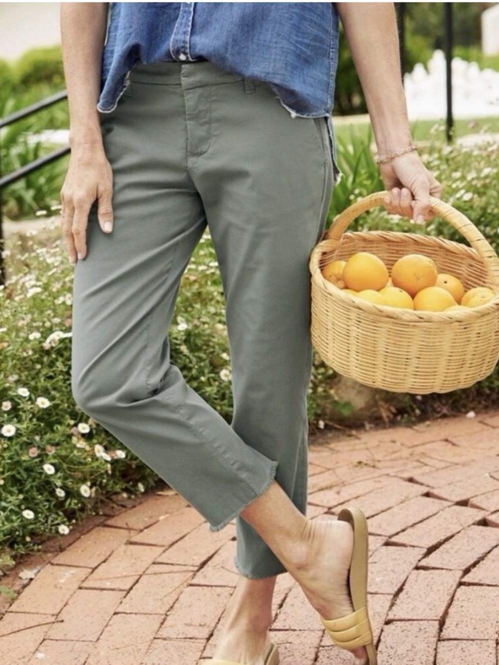 Frank & Eileen Wicklow Italian Cotton Chino Pants Rosemary Green Size 4 Raw